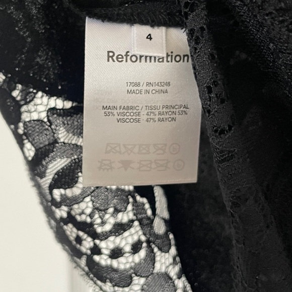 Reformation Francine Skirt - Picture 4 of 5